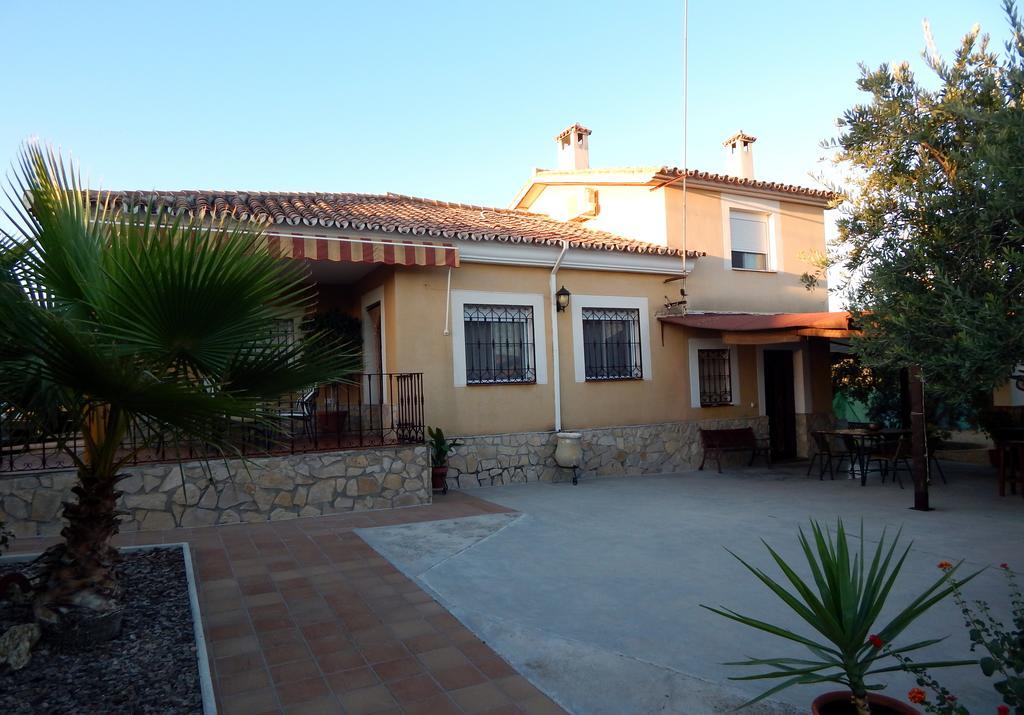 Villa Maria - Pista De Padel Y Piscina Baena Exterior photo